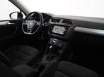 Volkswagen Tiguan 1.5 TSI ACT Highline | Head Up | Navigatie, 12 maanden, Zwart, SUV of Terreinwagen, 17 km/l