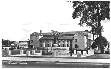910506 Eindhoven stadhuis N Br 1961 Wederopbouw Gelopen  beschikbaar voor biedingen