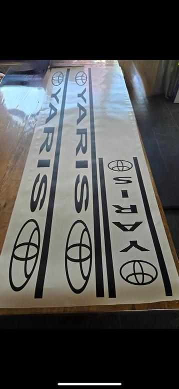 Te koop div op maat gemaakte auto stickers. beschikbaar voor biedingen