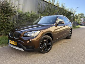 BMW X1 sDrive20i Executive / AUTOMAAT / NAVI / CRUISE beschikbaar voor biedingen