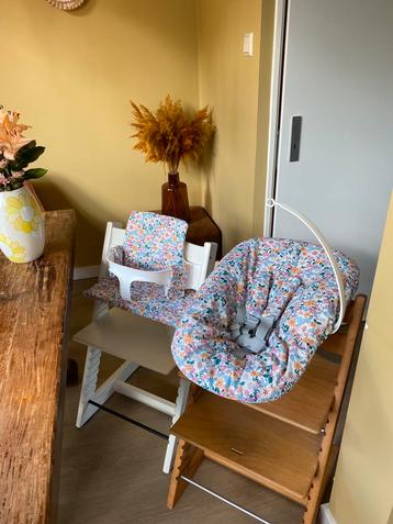 Cover voor Newborn stokke + kussenset voor stoel tripp trapp beschikbaar voor biedingen