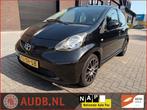 Toyota Aygo 1.0-12V + | 5 DEURS|SPORT VLG.| AIRCO|HALF LEER|, Voorwielaandrijving, Gebruikt, 4 stoelen, Elektrische ramen