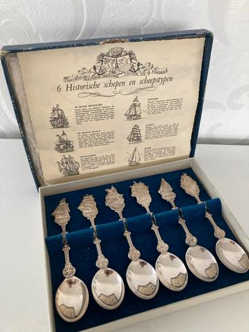 Vintage - verzilverde lepels 'Historische Schepen' in doos beschikbaar voor biedingen
