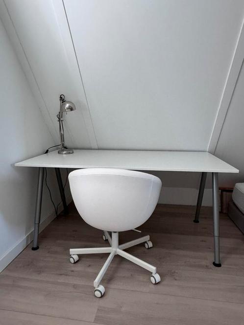 Ikea Galant bureau + Skruvsta bureaustoel – set (wit), Huis en Inrichting, Bureaus, Zo goed als nieuw, In hoogte verstelbaar, Ophalen of Verzenden