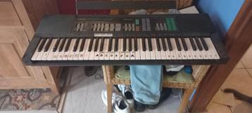 Keyboard  yamaha psr-32 beschikbaar voor biedingen