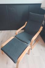 Zwarte Poang Fauteuil met Voetenbank, Ophalen, Zo goed als nieuw, Stof, 50 tot 75 cm