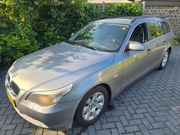 BMW 5-Serie 2.5 I 523 Touring 2005 AIRCO,TREKHAAK, SCHUIFDAK beschikbaar voor biedingen