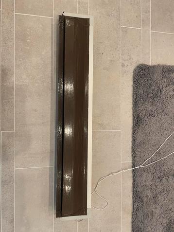 Luchtrooster voor Raam - Bruin beschikbaar voor biedingen