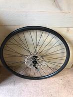 Voorwiel 28 inch zwart brede velg schijfrem 47-50-55 mm, Ophalen of Verzenden, Zo goed als nieuw, Algemeen, Wiel