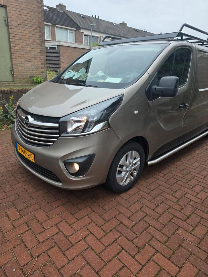 Opel Vivaro bj 2018  1.6 Cdti 121pk  L2H1, Auto's, Bestelauto's, Particulier, Opel, Origineel Nederlands, Ophalen