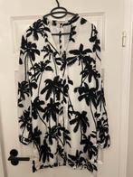 Nikkie jurk met palmbomen print - Maat M, Kleding | Dames, Jurken, Maat 38/40 (M), Zwart, Ophalen of Verzenden, Zo goed als nieuw