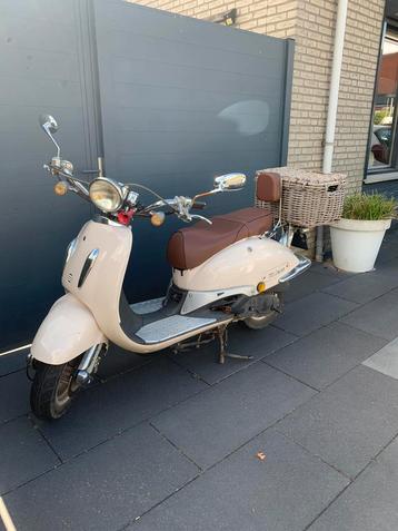 ZNEN snorfiets beschikbaar voor biedingen