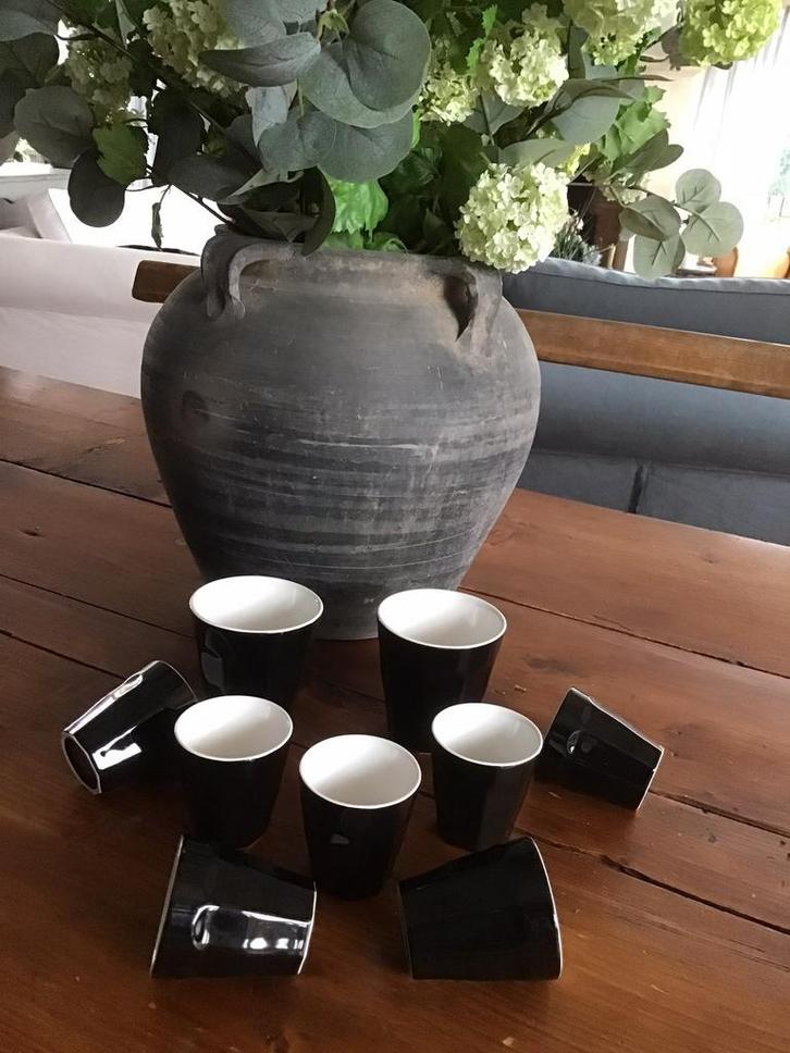 2 Grote koffiebekers + 7 espresso mokjes in het klein!, Huis en Inrichting, Keuken | Servies, Zo goed als nieuw, Kop(pen) en/of Schotel(s)