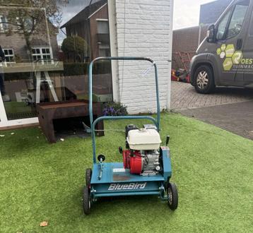Verticuteermachine beschikbaar voor biedingen