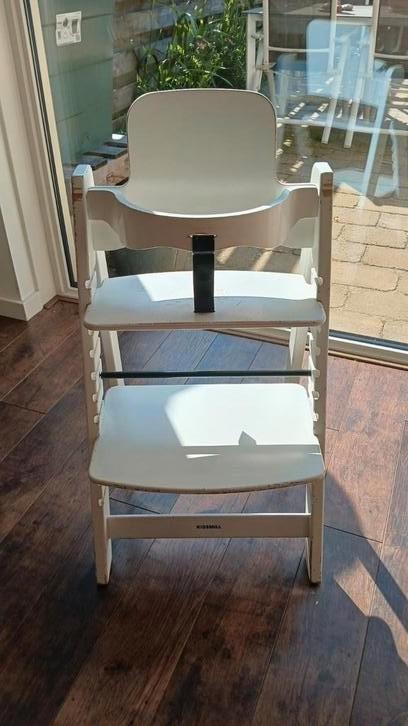 Kidsmill kinderstoel met beugel en riempje. Netjes schoon!, Kinderen en Baby's, Kinderstoelen, Gebruikt, Meegroeistoel, Ophalen
