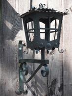 Smeedijzeren buitenlamp, Gebruikt, Wandlamp, Ophalen of Verzenden, Netvoeding