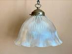 Forse Holophane hanglamp met bijzonder fraaie aansluiting, Huis en Inrichting, Lampen | Hanglampen, Ophalen of Verzenden, Glas