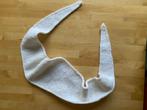 Handgebreide kleine Sophie driehoek Sjaal wit Nieuw!, Ophalen of Verzenden, Nieuw, Maat 46/48 (XL) of groter, Sjaal