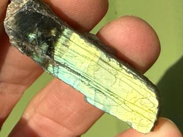 Labradoriet half gepolijst mineralen H beschikbaar voor biedingen