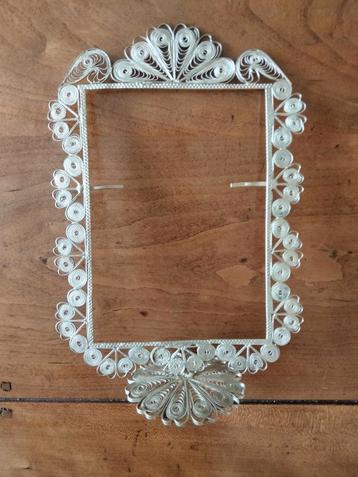 Fotolijstje filigraan. Zilver(kleurig). beschikbaar voor biedingen