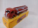 M.i.b. Dinky Toys, Panhard met Esso opl., Hobby en Vrije tijd, Modelauto's | 1:43, Ophalen of Verzenden, Nieuw, Auto, Dinky Toys