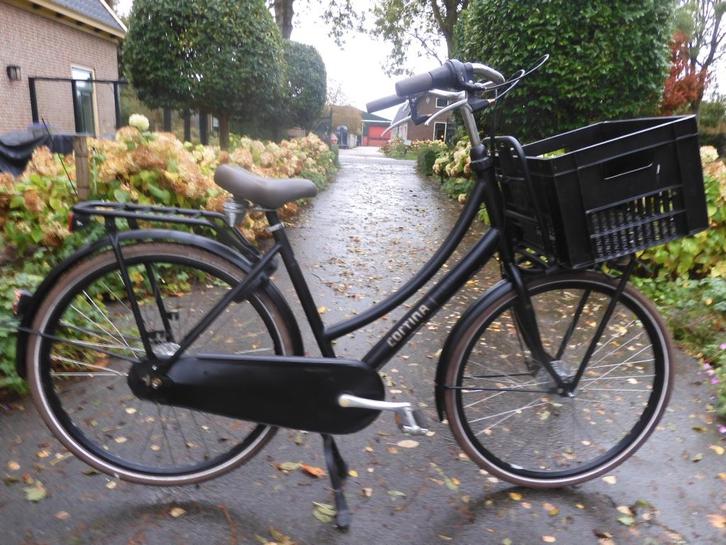 Mooie zwarte Cortina U4 met 7 versnellingen en laag 50 frame, Fietsen en Brommers, Fietsen | Dames | Damesfietsen, Zo goed als nieuw