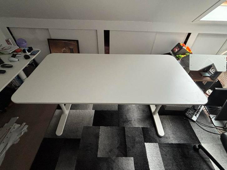 IKEA Bekant bureau wit 160x80, Huis en Inrichting, Bureaus, Zo goed als nieuw, Bureau, In hoogte verstelbaar, Ophalen