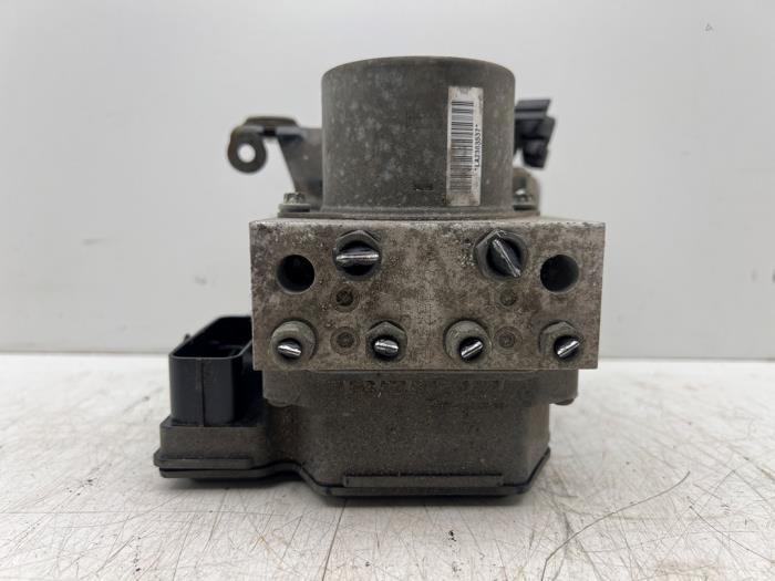 ABS Pomp van een Ford Mondeo, Auto-onderdelen, Elektronica en Kabels, Ford, Gebruikt, 3 maanden garantie, Ophalen of Verzenden
