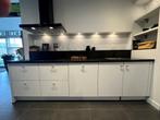 ZD011 – Stefanie wit showroom keuken, Huis en Inrichting, Keuken | Complete keukens, Ophalen, Wit, Nieuw, Dubbelwandige keuken