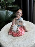 Porcelain ARMAN figure spanish dancer, 12 cm high., Antiek en Kunst, Verzenden