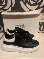 Alexander McQueen 41, Alexander McQueen, Zwart, Ophalen of Verzenden, Zo goed als nieuw