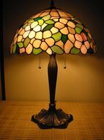 Tiffany tafellamp met kleurige bloemen, Ophalen, Zo goed als nieuw, Glas, 50 tot 75 cm
