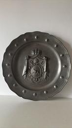 Familiewapen grote tinnen schotel, Antiek en Kunst, Antiek | Tin, Verzenden