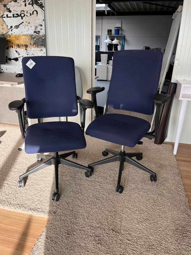 Blauwe Grahl Xenium bureaustoel 2 beschikbaar aanbieding, Huis en Inrichting, Bureaustoelen, Gebruikt, Blauw, Ergonomisch, Ophalen