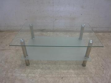 Glazen salontafel met aluminium poten beschikbaar voor biedingen