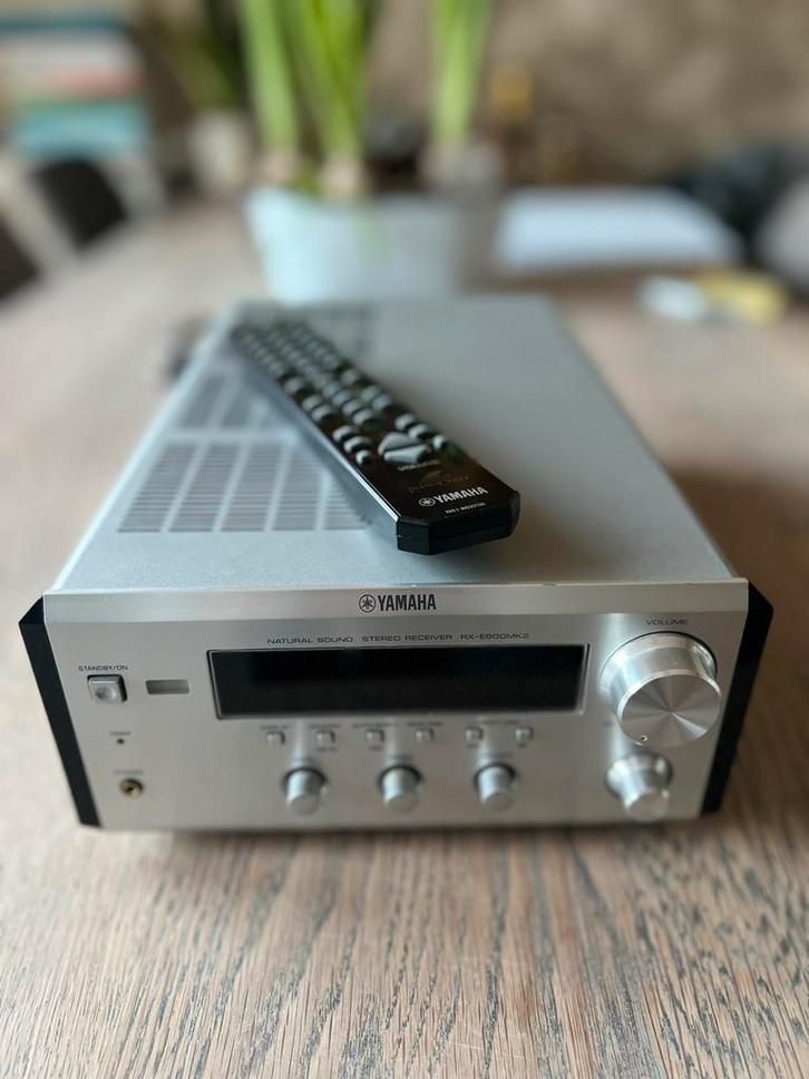 Yamaha RX-E600MK2 Stereo Receiver - Uitstekende staat!, Audio, Tv en Foto, Versterkers en Receivers, Zo goed als nieuw, Stereo