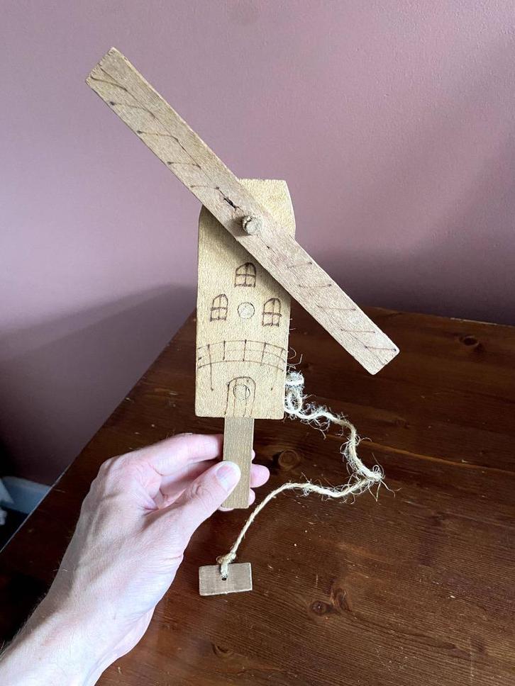 Vintage zelfgemaakte trek molen speelgoed hout, Antiek en Kunst, Curiosa en Brocante, Ophalen of Verzenden