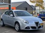 Alfa Romeo Giulietta 1.4 T Distinctive 170 PK / Leder / Stoe, Auto's, Alfa Romeo, Voorwielaandrijving, Gebruikt, Euro 6, 4 cilinders