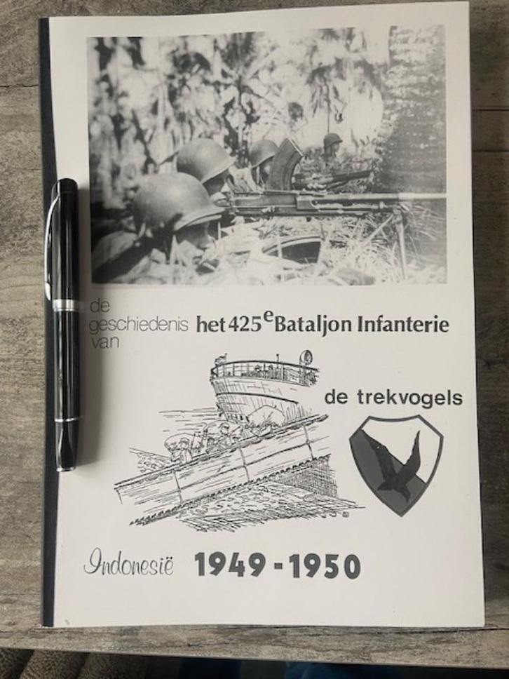 de Geschiedenis van het 425e B.I. "de trekvogels" 1949-1950, Boeken, Oorlog en Militair, Zo goed als nieuw, Landmacht, 1945 tot heden