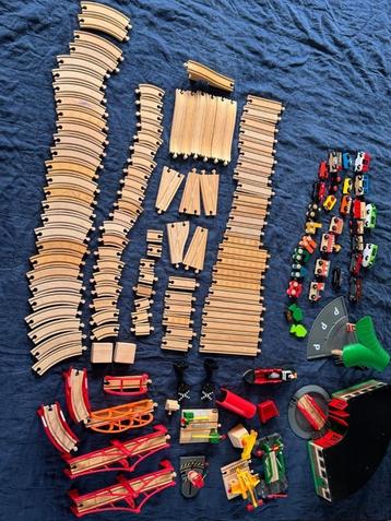 Brio treinset met boot, treinhuis en Golden Gate Bridge