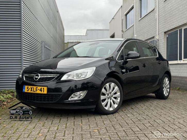 Opel Astra 1.4 Turbo Cosmo | HALF LEDER | AFN TREKHAAK|CLIMA, Auto's, Opel, Bedrijf, Te koop, Astra, ABS, Airbags, Airconditioning