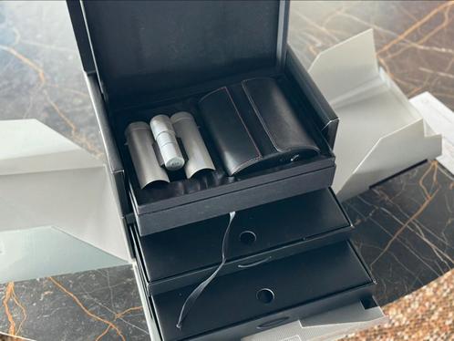 *Nieuw* Leica Ultravid 8X32 HD Zagato Limited 544/1000, Audio, Tv en Foto, Optische apparatuur | Verrekijkers, Nieuw, Dakkant (recht)