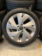 Originele Vw Golf Caddy Touran Winterset Pirelli, Auto-onderdelen, Banden en Velgen, Ophalen, Gebruikt, Banden en Velgen, 17 inch