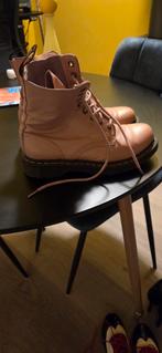 Dr. Martens - Maat 39 - Zo goed als nieuw, Kleding | Dames, Lage of Enkellaarzen, Ophalen of Verzenden, Roze, Dr. Martens