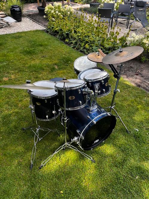 Drumstel Pearl Target Serie met veel uitbreidingen izgs, Muziek en Instrumenten, Drumstellen en Slagwerk, Gebruikt, Pearl, Ophalen