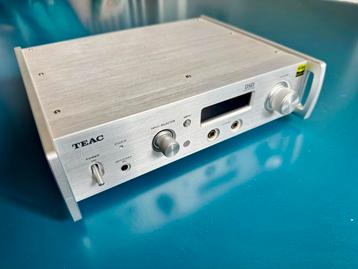 TEAC UD-503 DAC & Hoofdtelefoonversterker beschikbaar voor biedingen