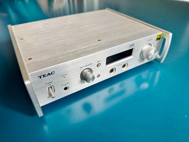 TEAC UD-503 DAC & Hoofdtelefoonversterker, Audio, Tv en Foto, Versterkers en Receivers, Gebruikt, Stereo, Minder dan 60 watt, Overige merken