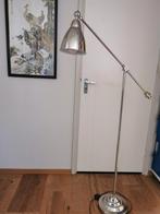 Metalen vloerlamp / leeslamp, Ophalen