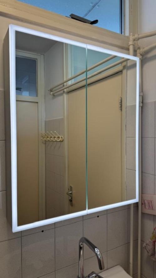 Wiesbaden Quatro spiegelkast 80x70x13, Huis en Inrichting, Badkamer | Badkamermeubels, Zo goed als nieuw, Spiegelkast, Minder dan 100 cm