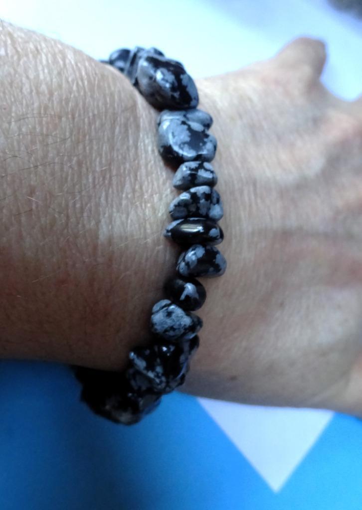 Sneeuwvlok Obsidiaan nuggets armband, Sieraden, Tassen en Uiterlijk, Armbanden, Gebruikt, Elastiek, Zwart, Met edelsteen, Verzenden
